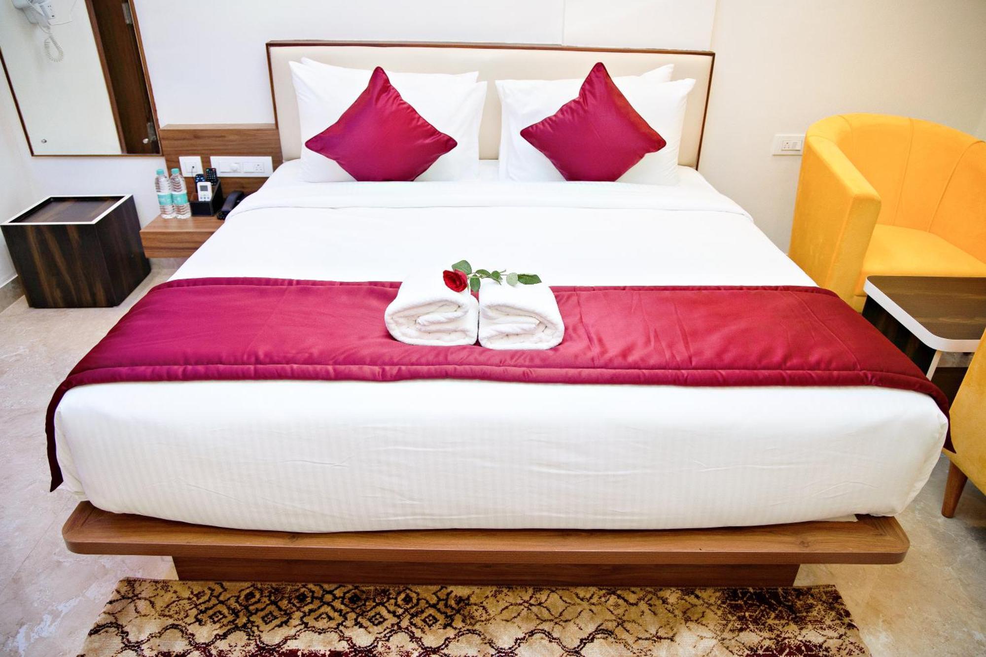 Villa Grand Hotel Near Kempegowda International Airport Devanahalli ภายนอก รูปภาพ