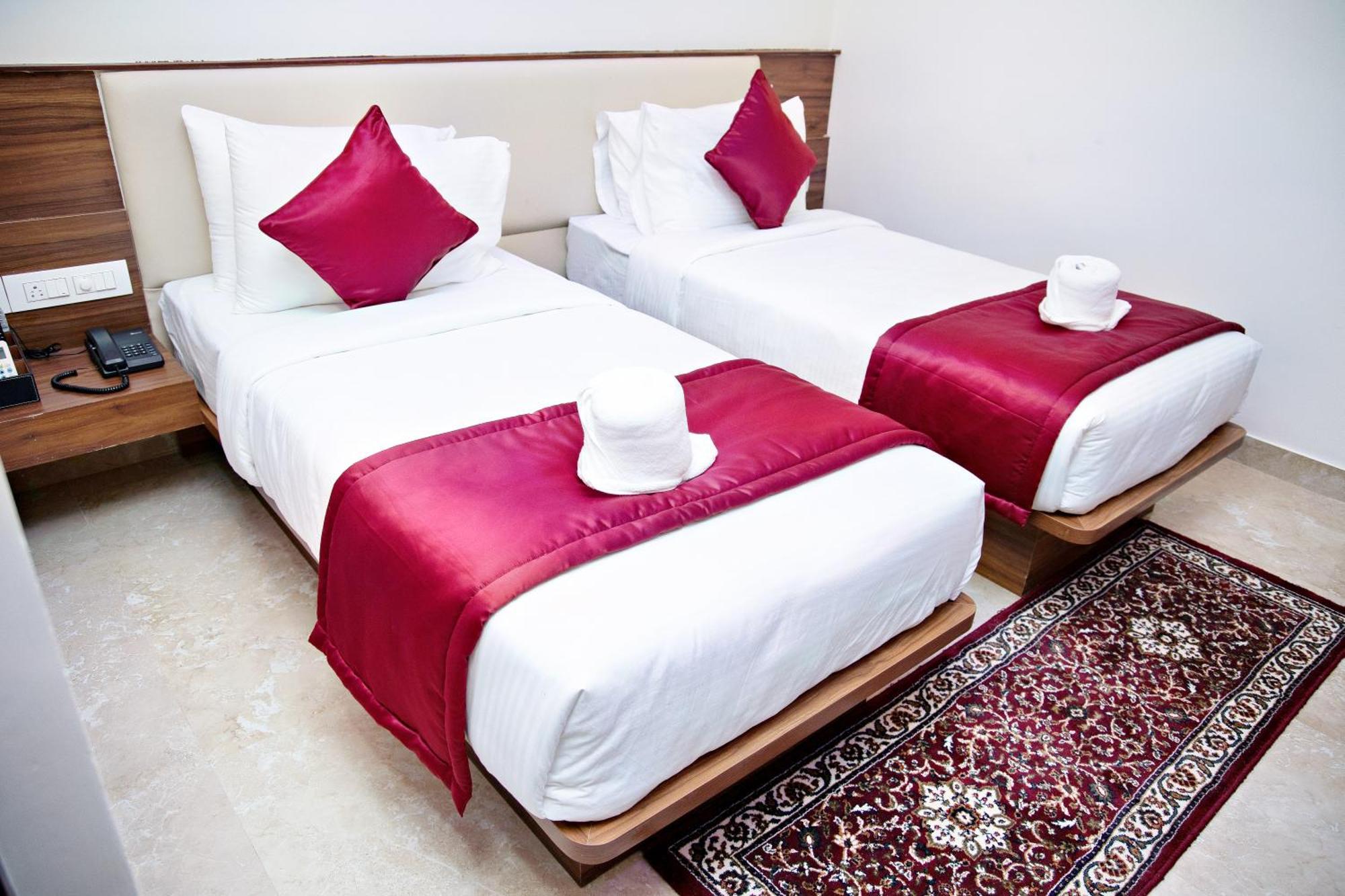 Villa Grand Hotel Near Kempegowda International Airport Devanahalli ภายนอก รูปภาพ